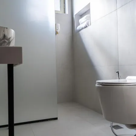 8home Apartamento Tirana